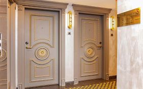 Manors Hotel